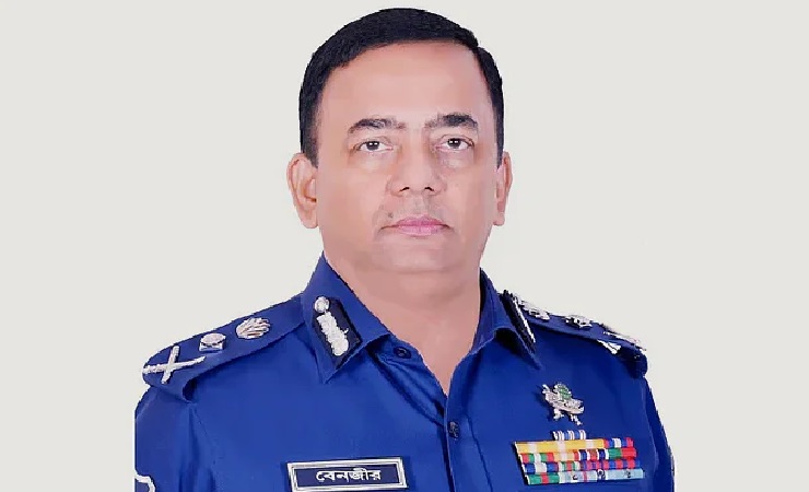 সাবেক আইজিপি বেনজীর আহমেদ দুবাইয়ে গ্রেফতার
