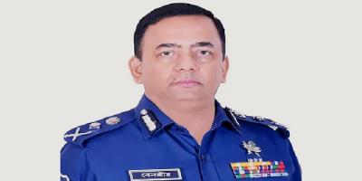 সাবেক আইজিপি বেনজীর আহমেদ দুবাইয়ে গ্রেফতার
